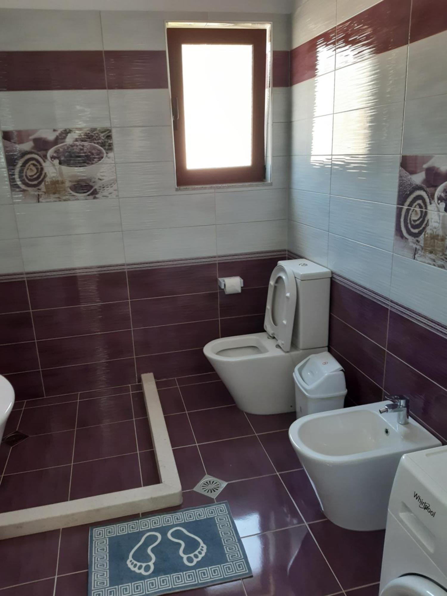 Villa Ari Берат Екстериор снимка