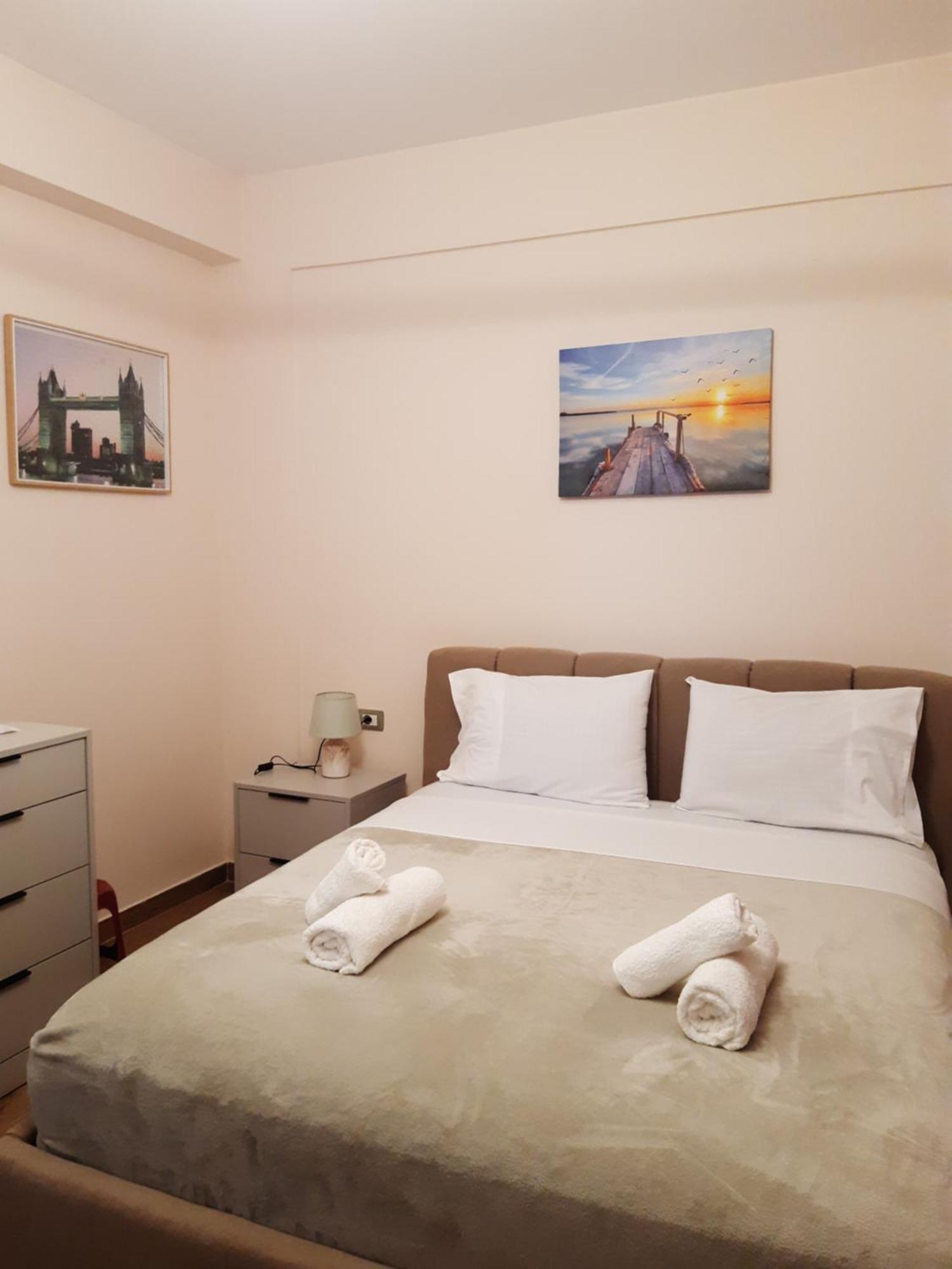 Villa Ari Берат Екстериор снимка